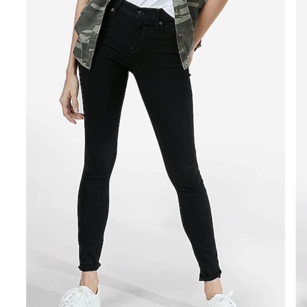 Black skinny jeans